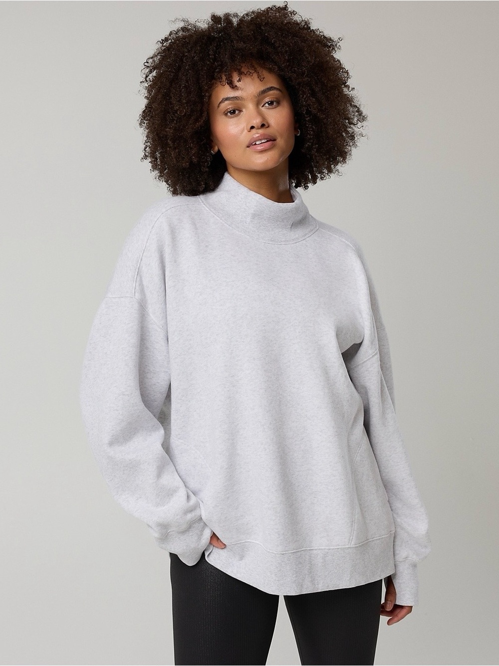 OFFLINE By Aerie Cloud
Fleece Oversized Mockneck
in Light Heather Gray BIN#28